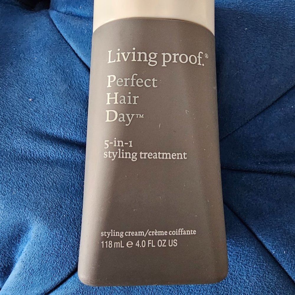 LIVING PROOF - 5-IN-1 STYLING TREATMENT - GENTLY USED - STYLING CREAM  GREAT CON